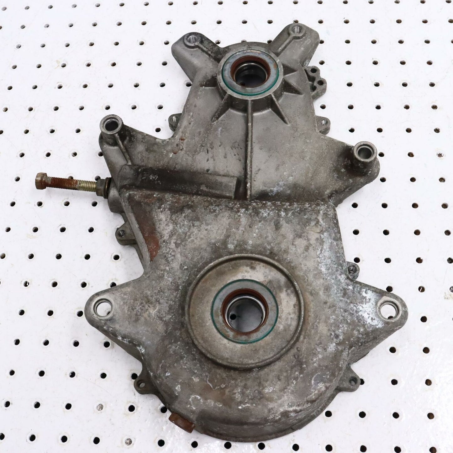 2006 POLARIS FUSION 700 TRACK CHAIN HOUSING CASE 2203548