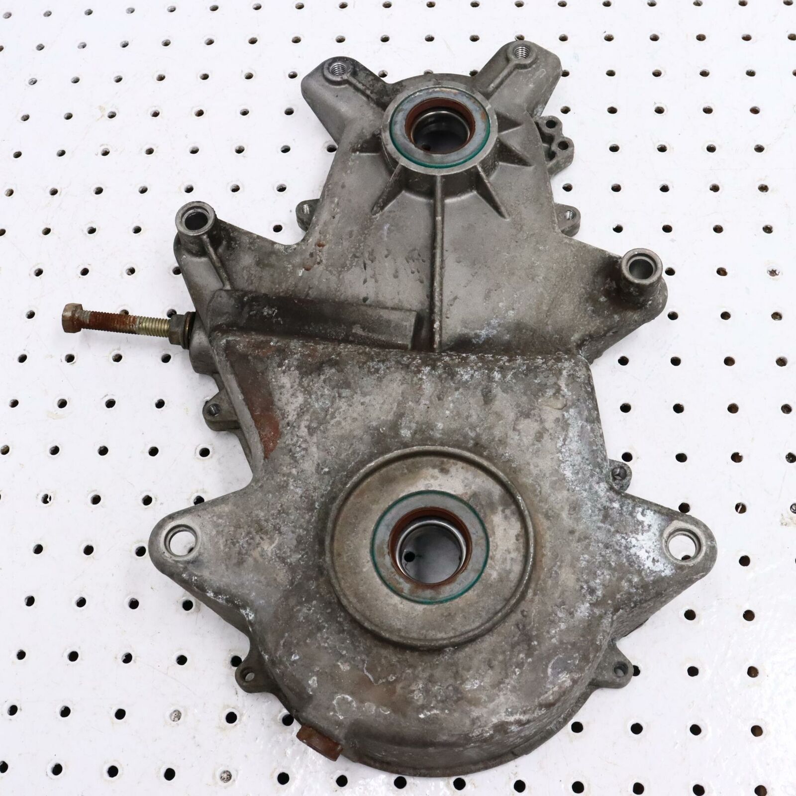 2006 POLARIS FUSION 700 TRACK CHAIN HOUSING CASE 2203548