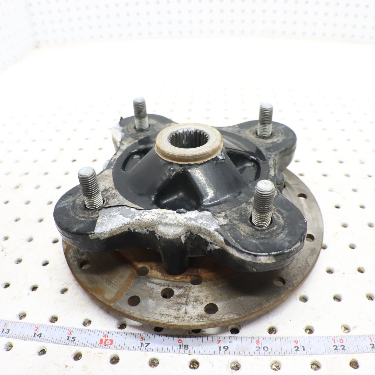 2013 Polaris Ranger Xp 900 Wheel Hub REAR 5137431-067; 5142964-067