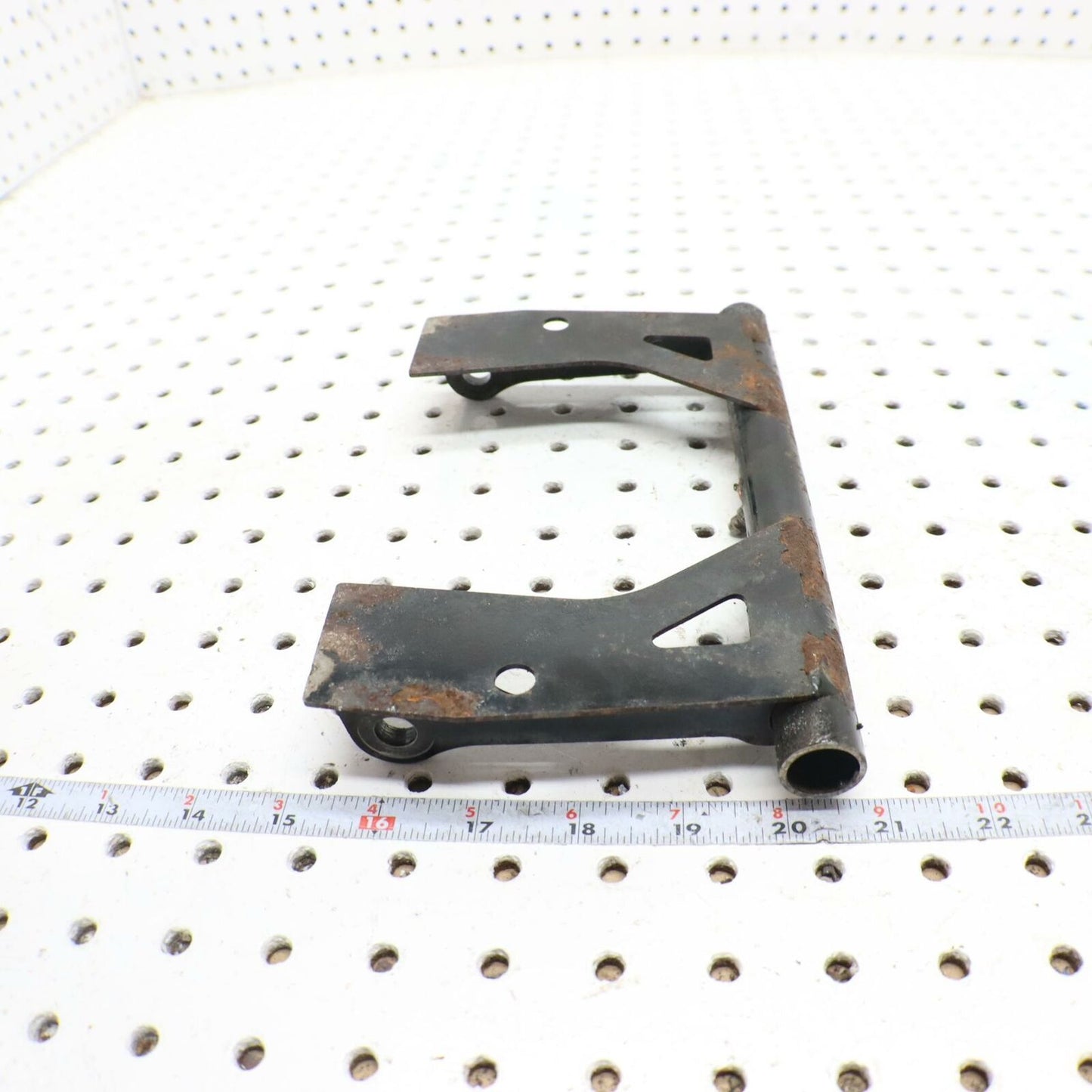 2015 ARCTIC CAT XF 6000 REAR SUSPENSION REAR PIVOT ARM 2704-389