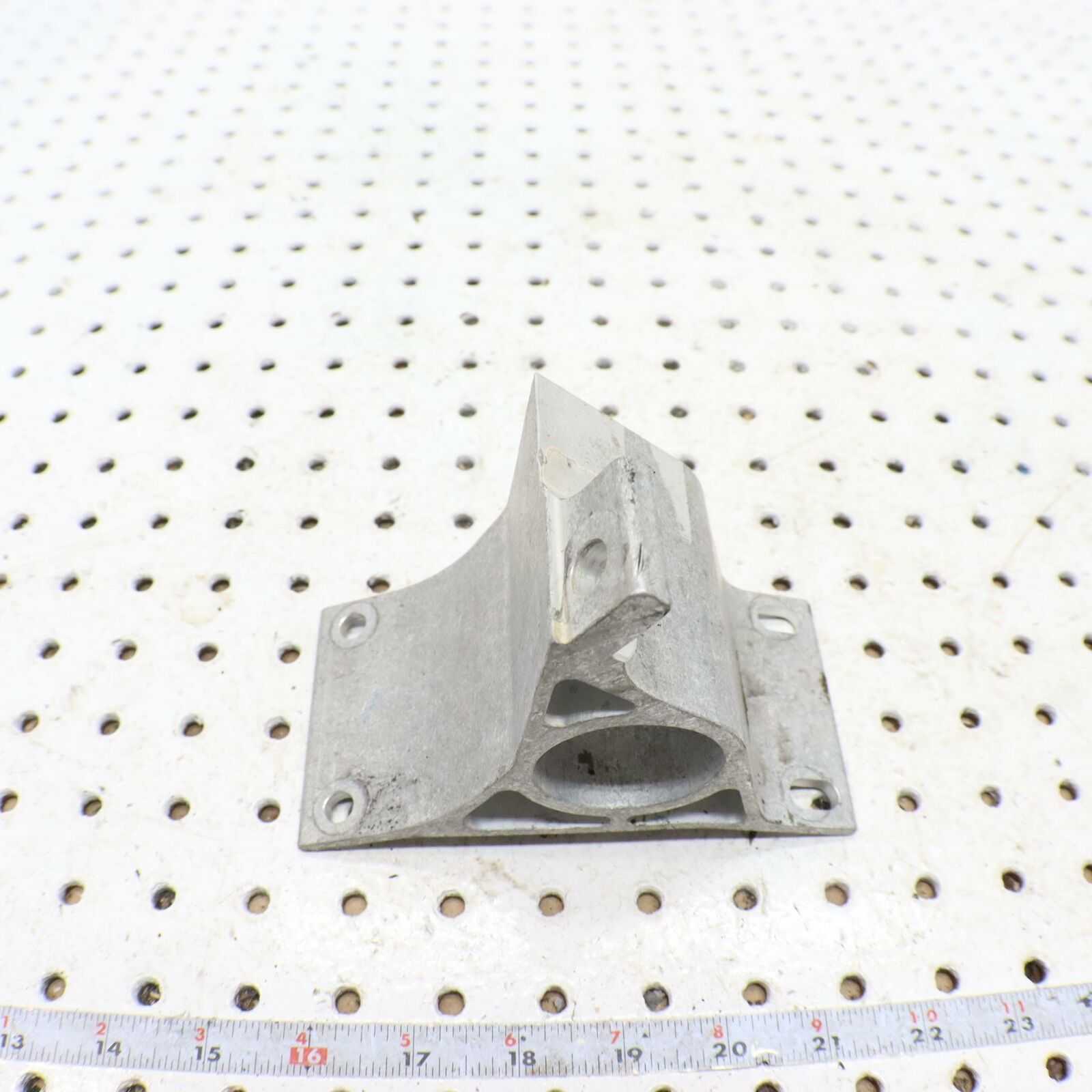 2006 POLARIS SWITCHBACK STEERING POST COLUMN BRACKET BUSHING MOUNT  5134696