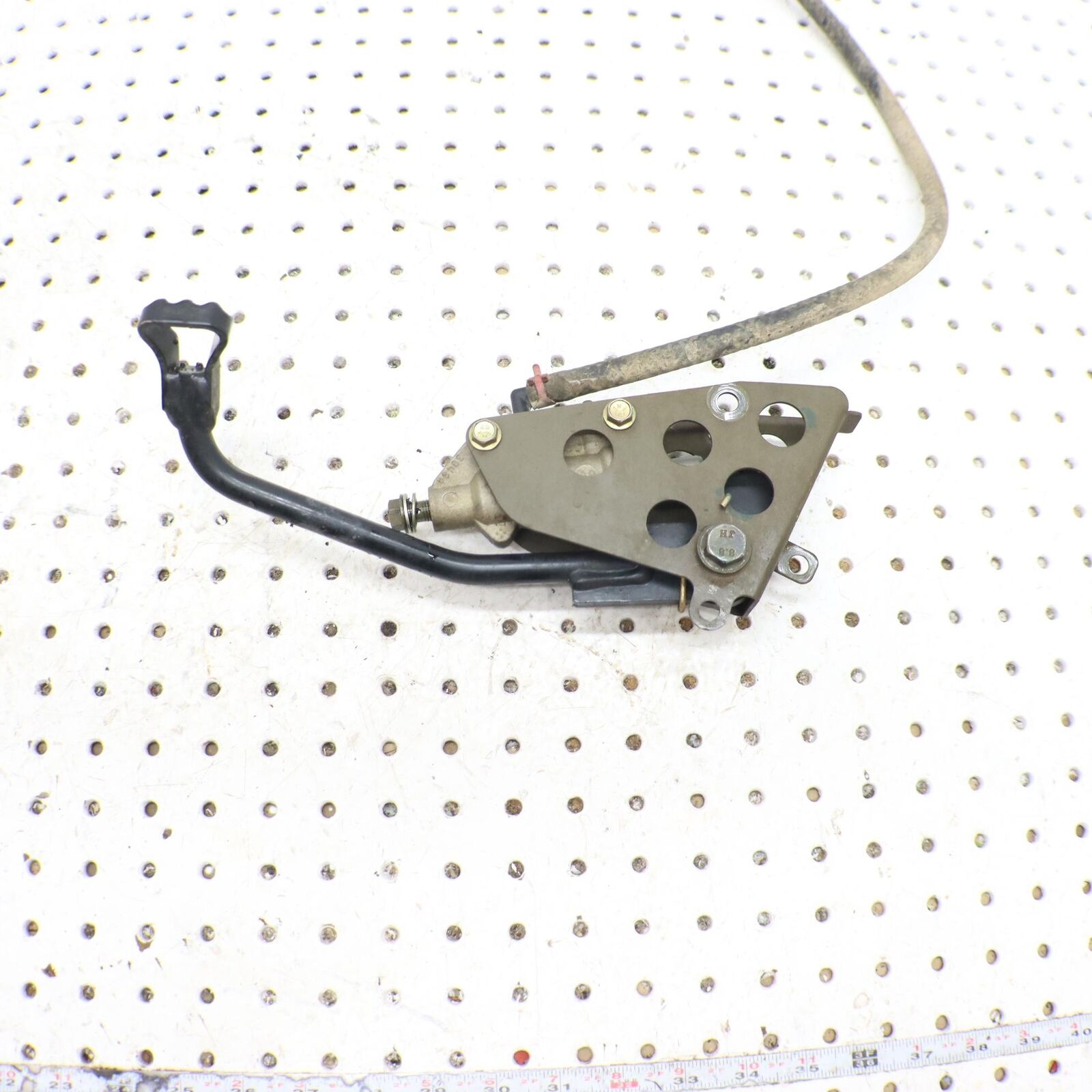 2009 POLARIS SPORTSMAN XP 850 FOOT BRAKE PEDAL & MASTER CYLINDER 1911347 1913903