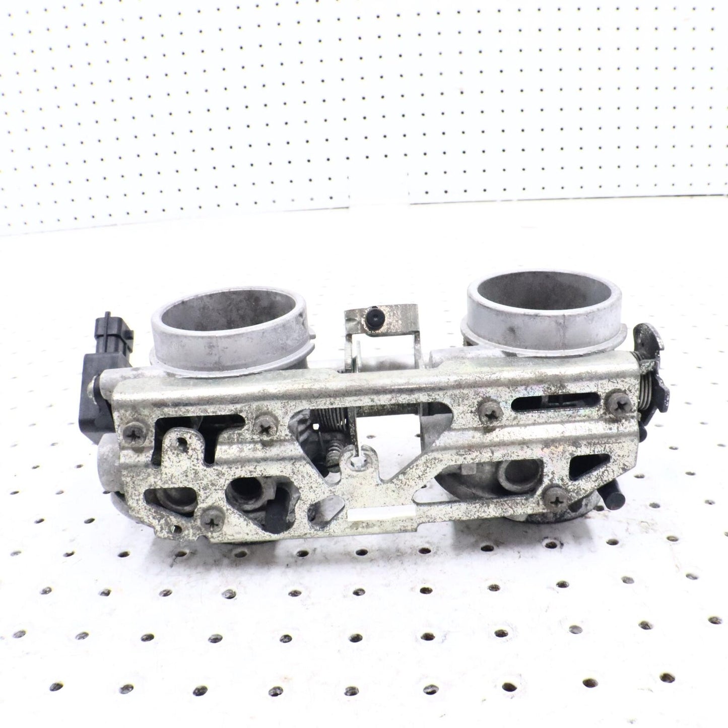 2010 SKI-DOO SUMMIT X 800R MAIN FUEL INJECTORS THROTTLE BODIES BODY 420889199