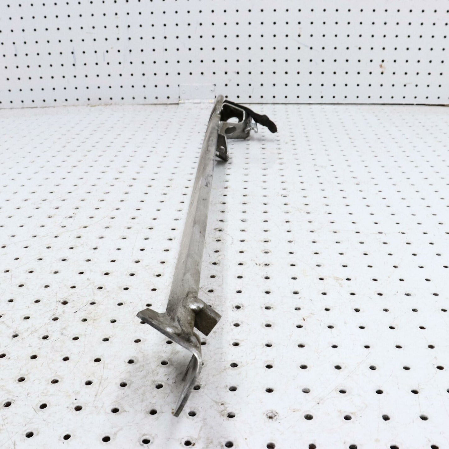 2006 SKI-DOO MXZ 500SS FRAME CHASISS SUPPORT RH Member 518323352