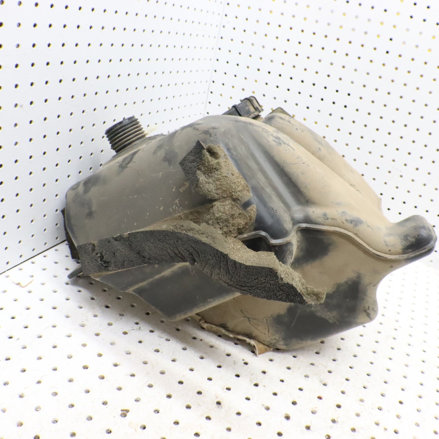 2015 Polaris Sportsman 570 Fuel Tank Gas Tank 2521333; 5450117