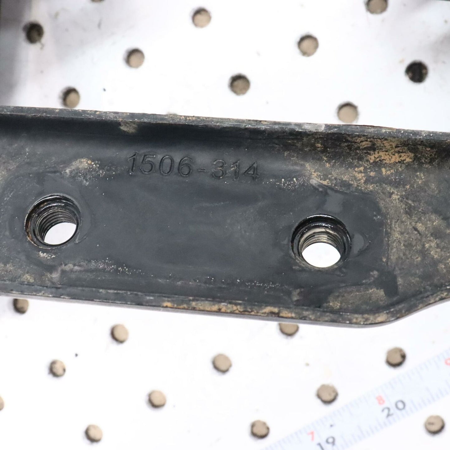 2004 ARCTIC CAT 650 ENGINE MOTOR MOUNT Bracket, Engine 1506-314