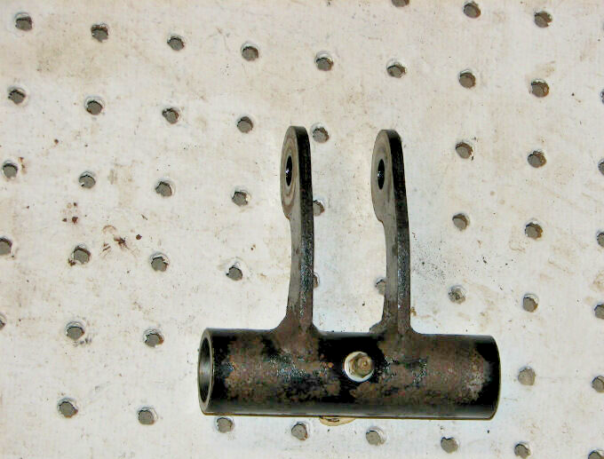 2007 ARCTIC CAT M8 153 CENTER SHOCK PIVOT 1704-016