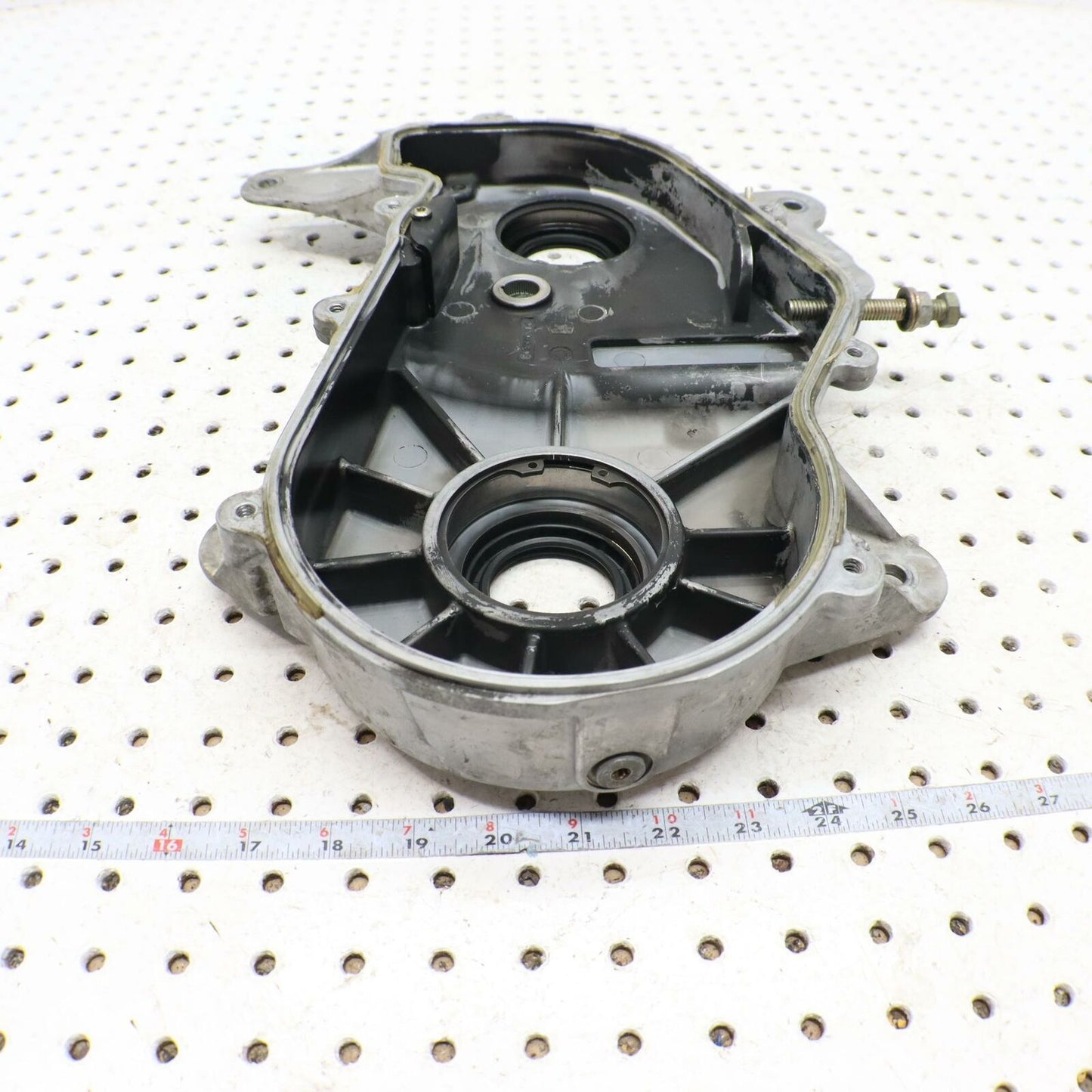 2006 POLARIS FST SWITCHBACK TRACK CHAIN HOUSING CASE 1332318