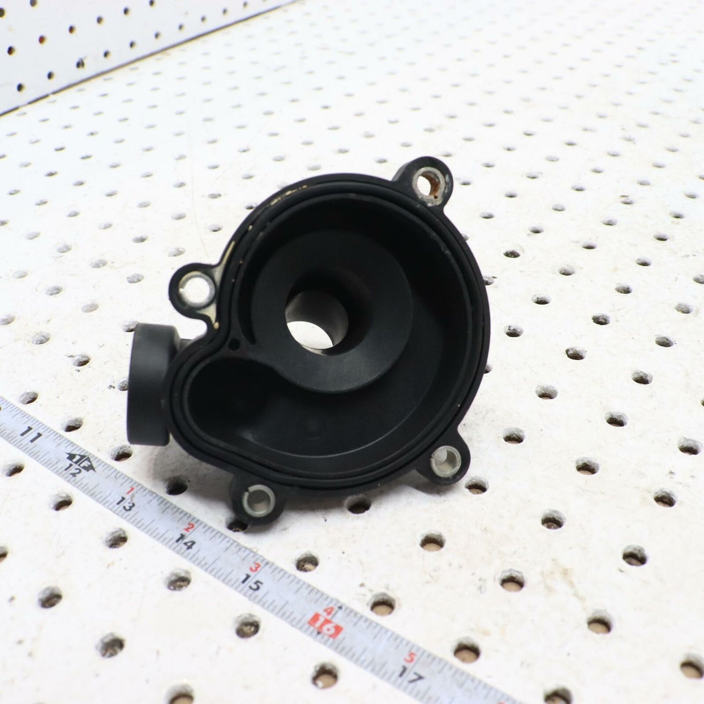 2006 POLARIS SWITCHBACK ENGINE WATER PUMP HOUSING COVER 0452941