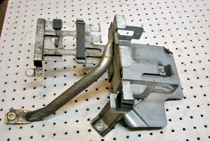 2007 YAMAHA PHAZER 500 FX BATTERY BOX 8GK-2199G-01-00