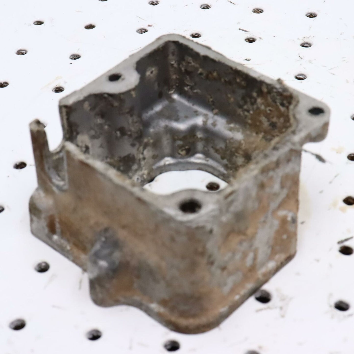 1996 POLARIS SCRAMBLER 400 OIL PUMP HOUSING 3085279