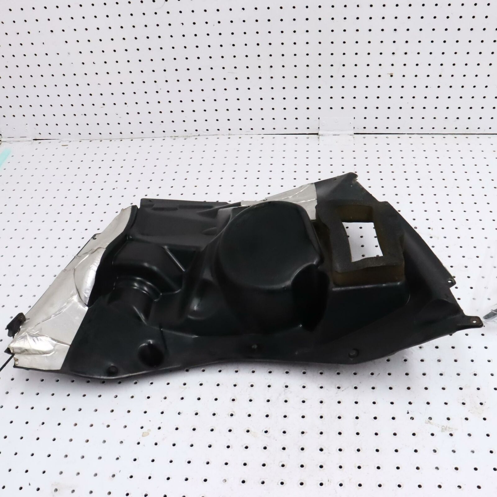 2006 POLARIS FUSION 700 HEAD LIGHT ACCESS COVER 2633049