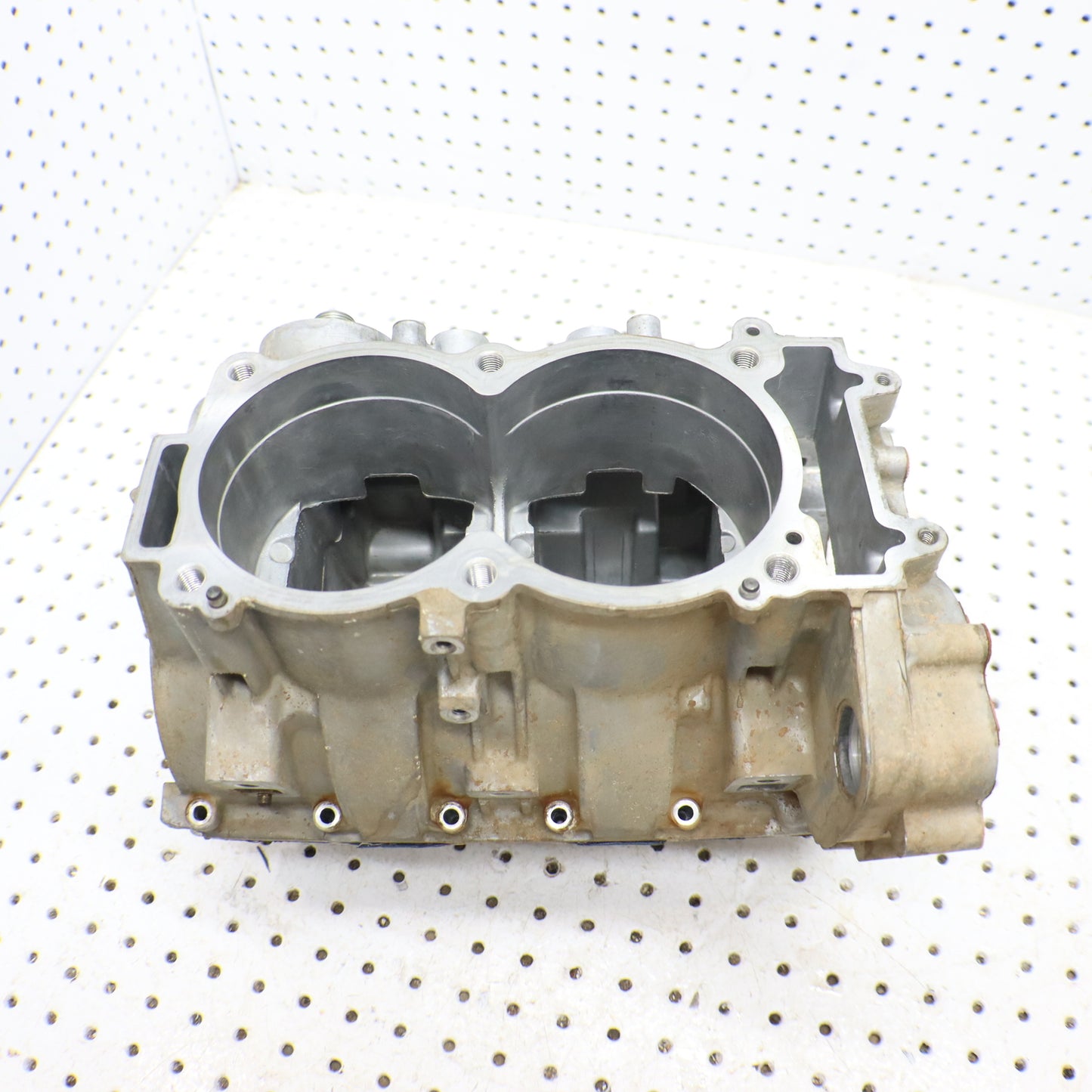 2013 Polaris Ranger Xp 900 Crank Case Engine Case 2204947, 2207371 GOOD!!