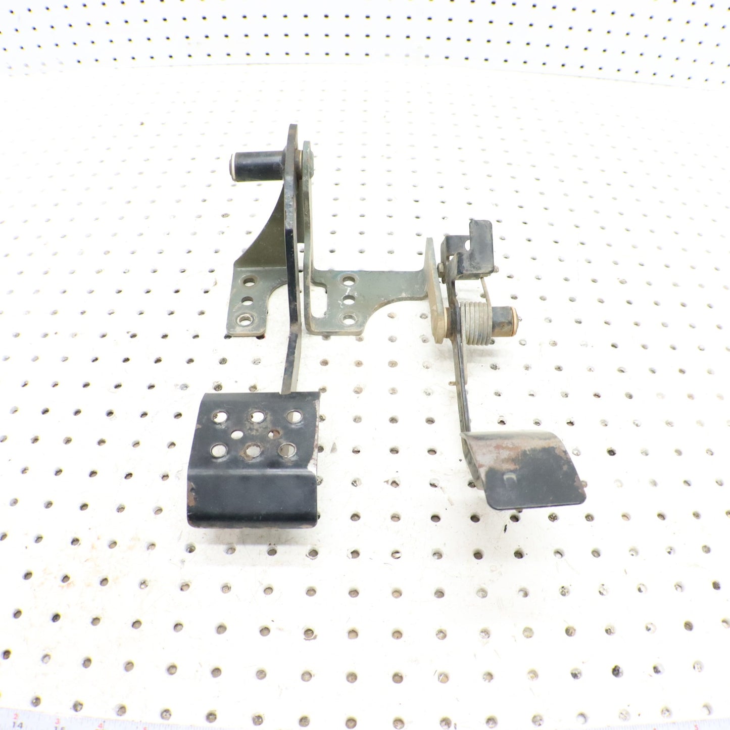 2009 Polaris Rzr 800 Throttle Pedal, Brake Pedal Assy 1016585-458
