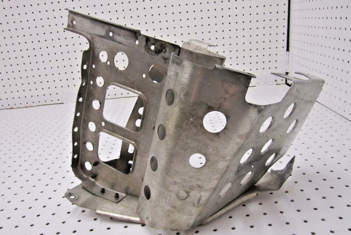 2002 POLARIS 800 RMK 144 FOOTREST RIGHT 5242740