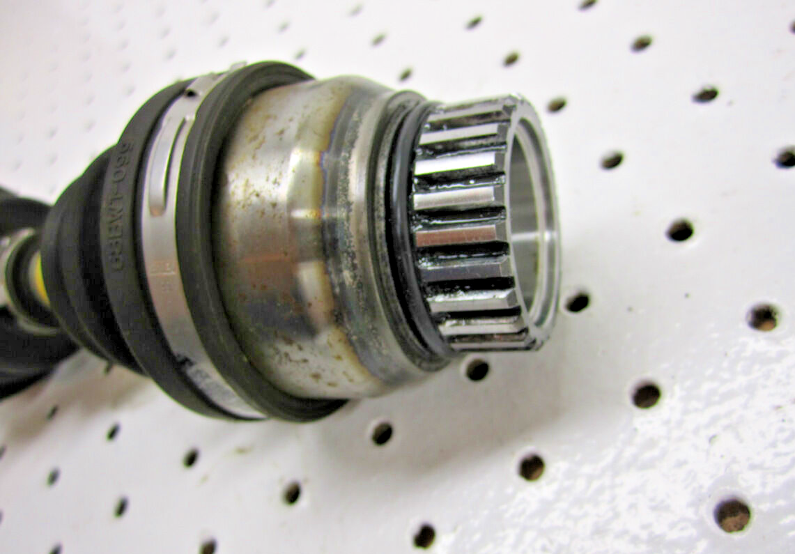 2014 KYMCO MXU 700i LE 4X4 REAR PROP SHAFT 40210 40210-LFE9-E00