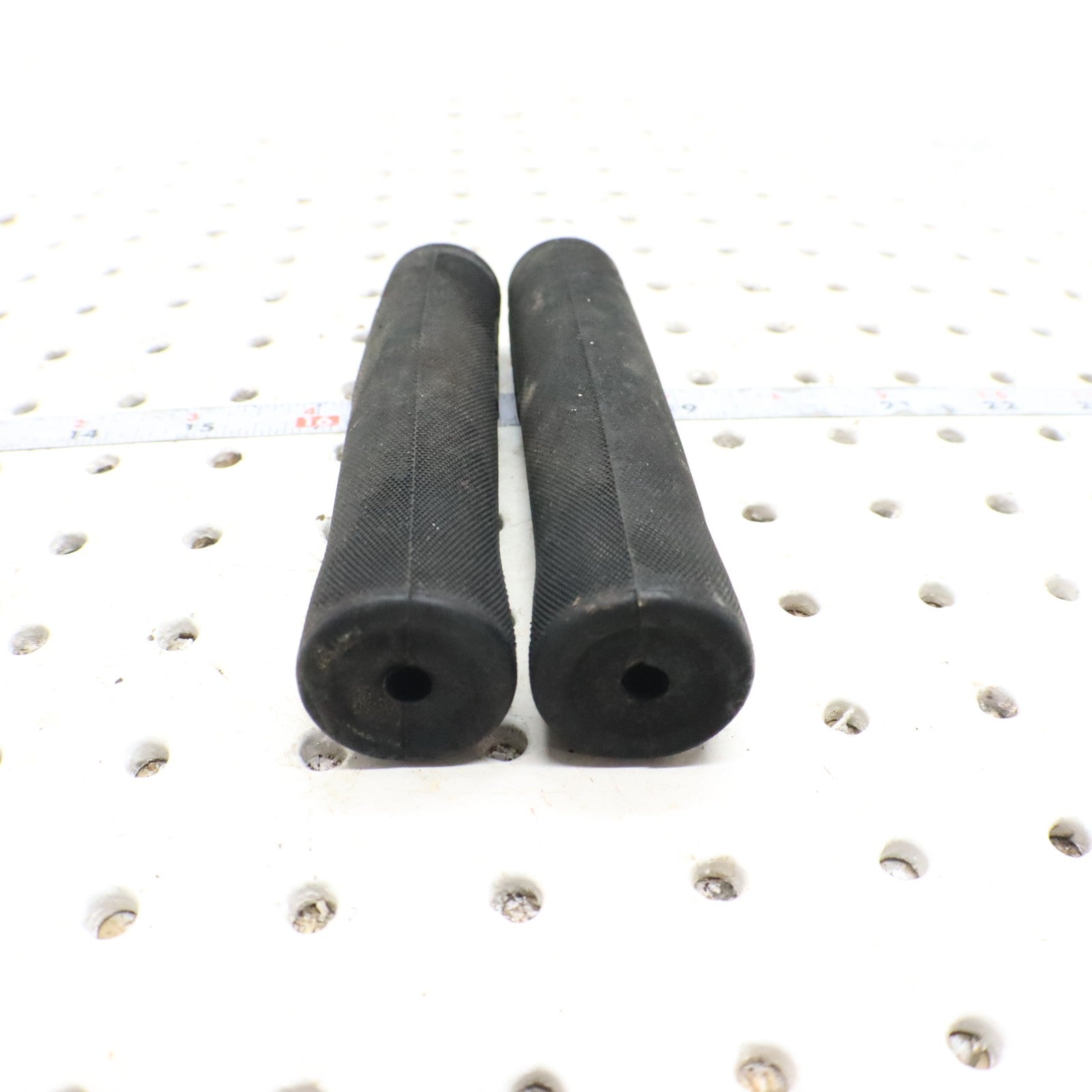 2008 Polaris Sportsman 800 Handlebar Grips 5412900-070; 5413578-070