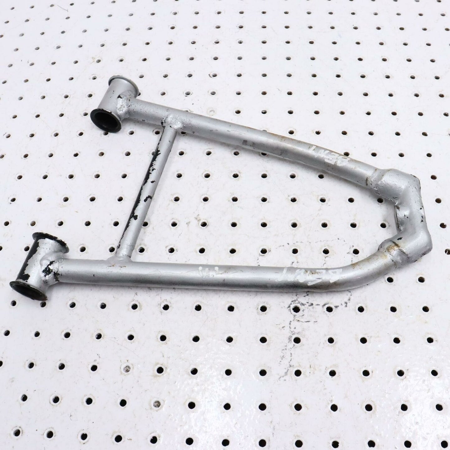 2007 POLARIS IQ 600 FRONT UPPER LEFT CONTROL A ARM 2203019-067