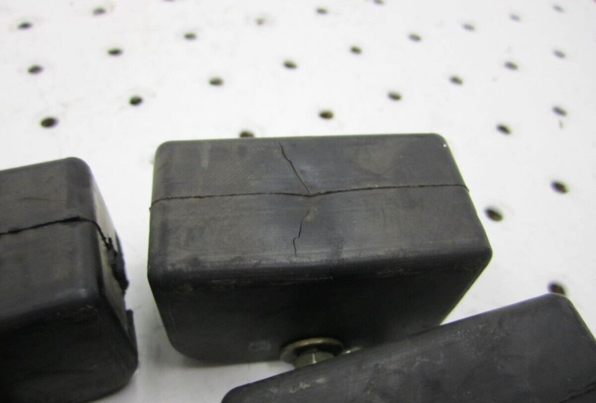 2007 SKI DOO SUMMIT X 800 BUMP STOPS 570063000 503190905