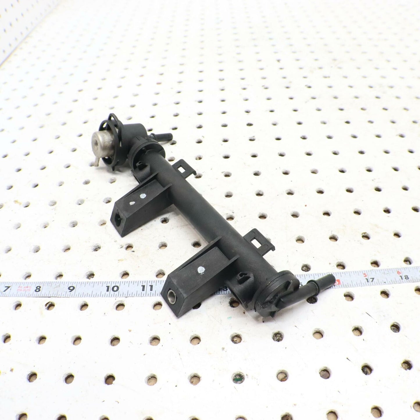 2006 POLARIS SWITCHBACK FUEL INJECTOR RAIL PRESSURE REGULATOR 0452969