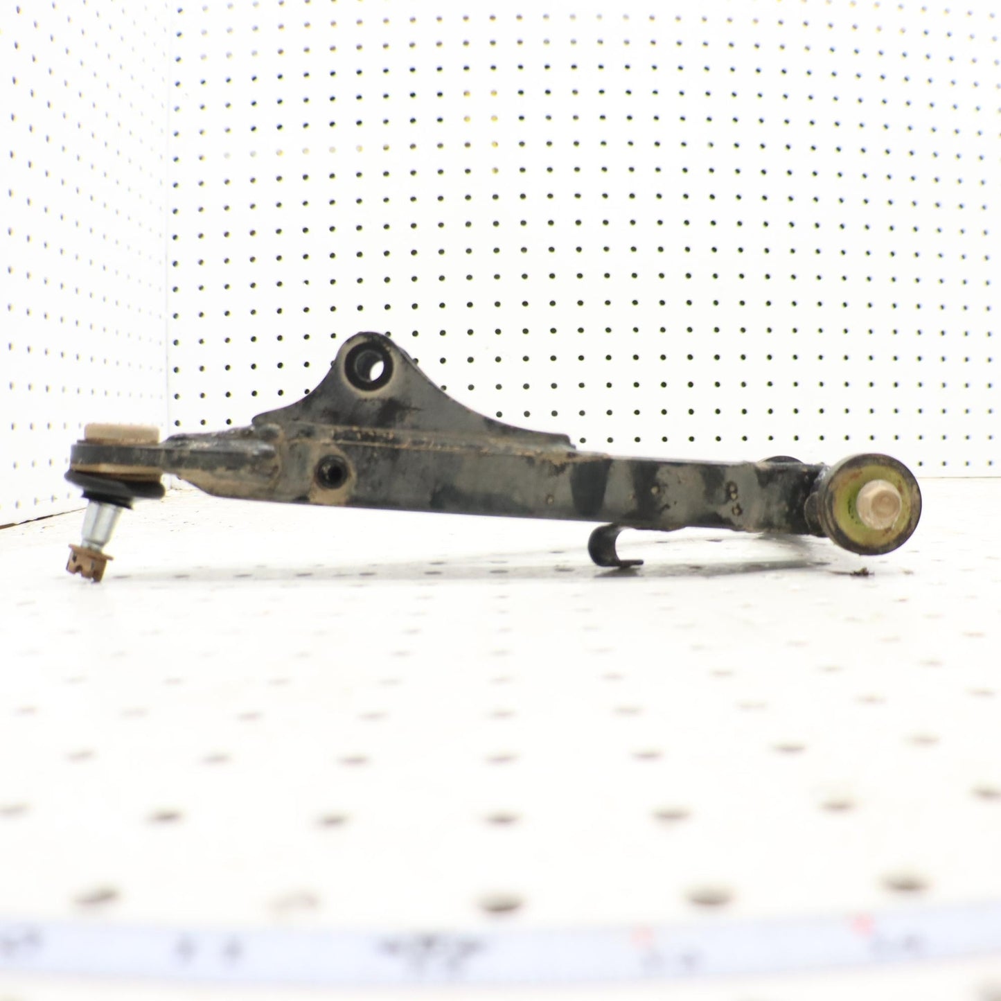 2016 SUZUKI KING QUAD 500 FRONT UPPER LEFT CONTROL ARM 52440-31820