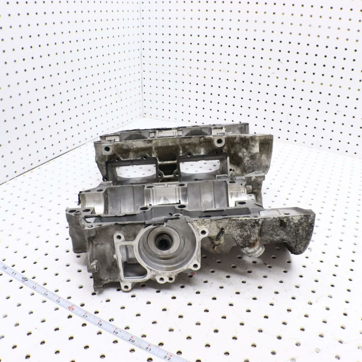 2008 ARCTIC CAT F8 ENGINE MOTOR CASE CASES 3007-526