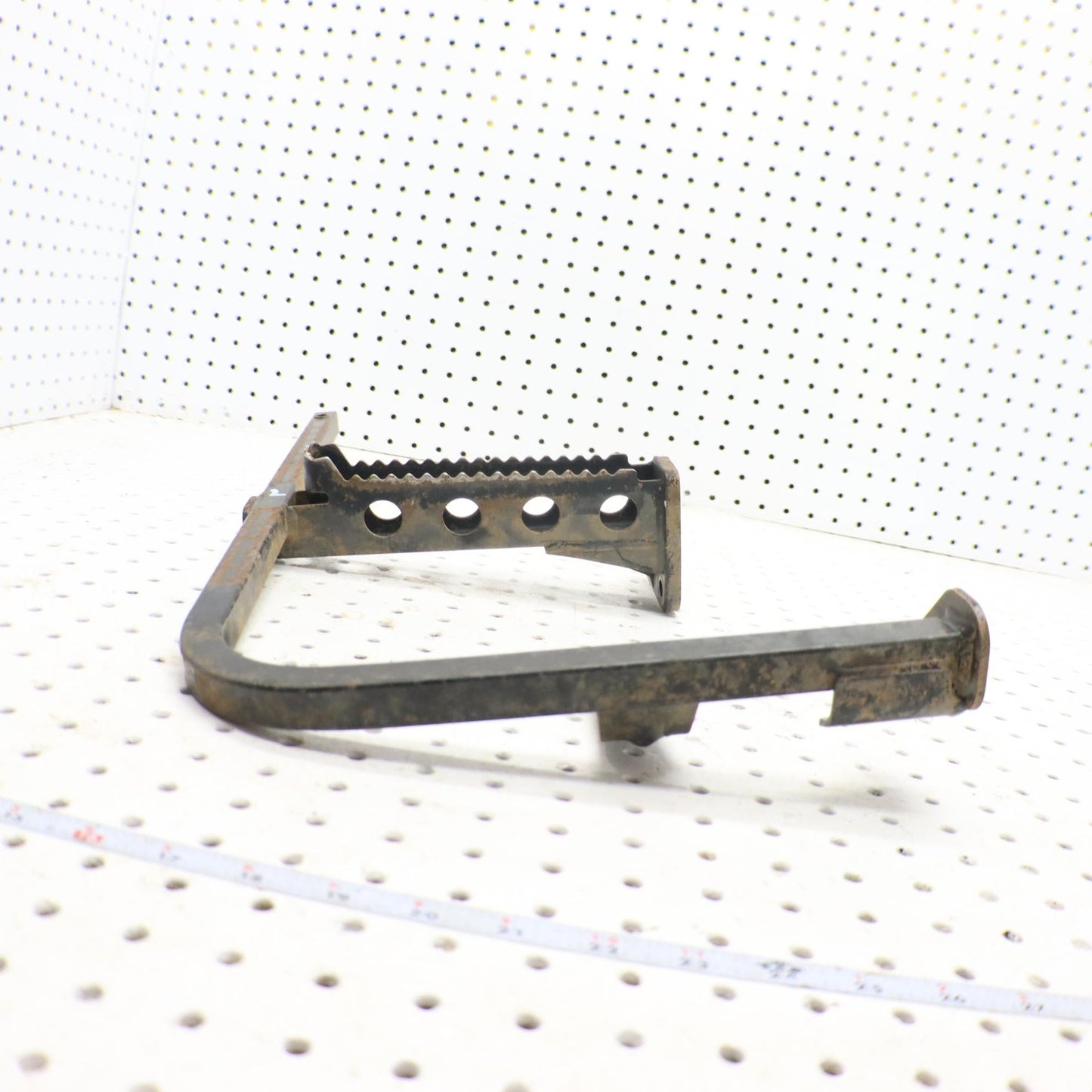 2016 SUZUKI KING QUAD 500 LEFT STEP STAND FOOTREST 43520-11HA0; 43520-11HB0