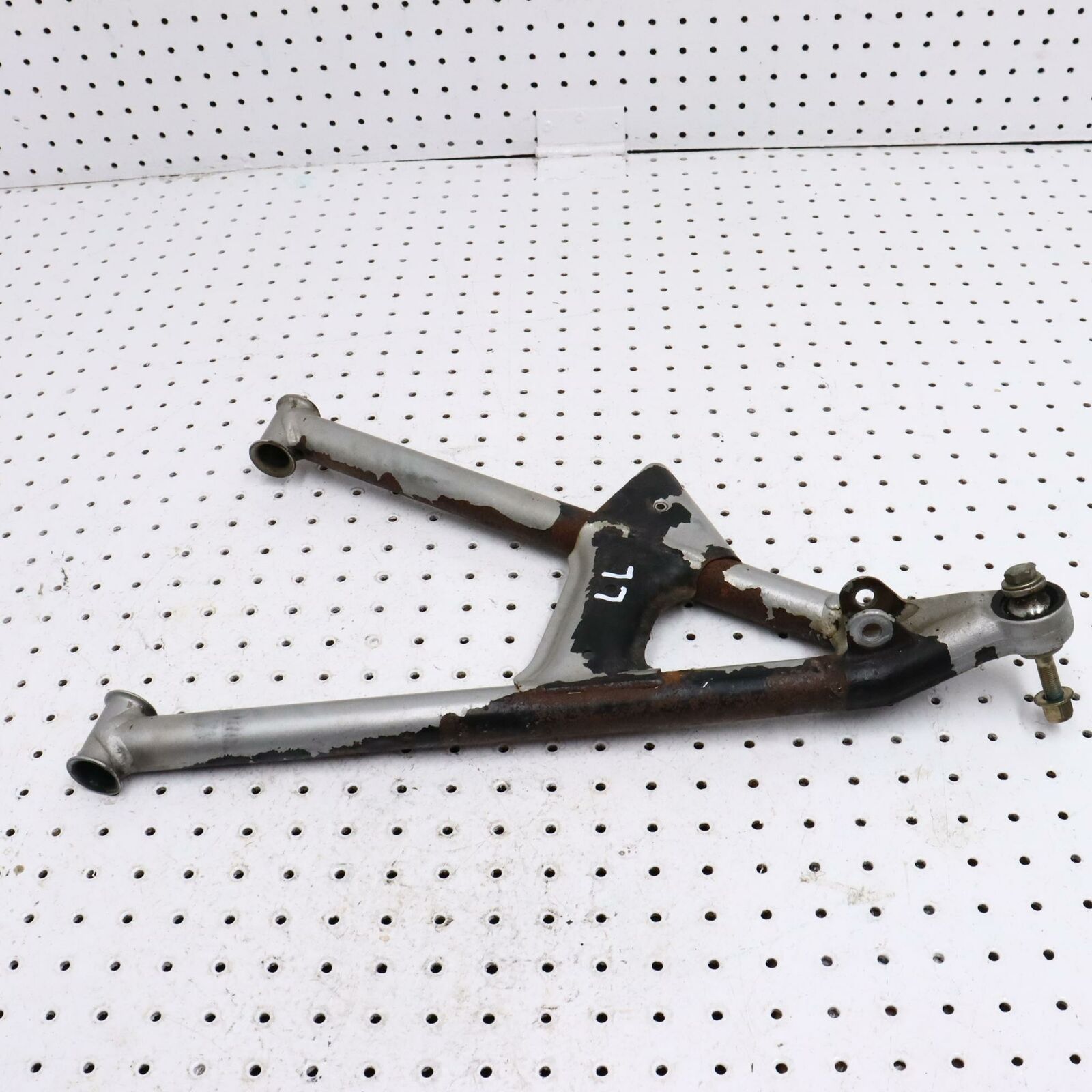 2006 POLARIS SWITCHBACK LEFT FRONT LOWER SUSPENSION CONTROL A ARM 2203021-385