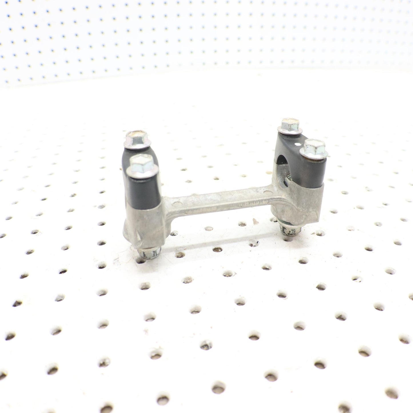 2016 SUZUKI KING QUAD 500 HANDLEBAR CLAMP 56211-09F00-291 56211-31G10