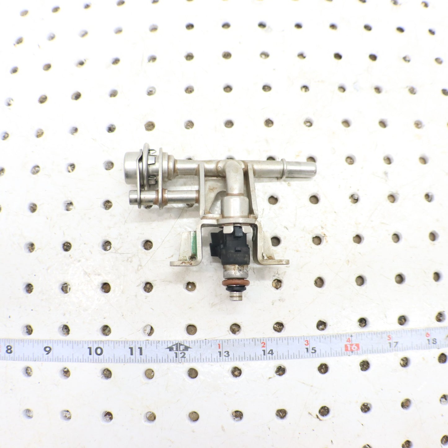 2016 Polaris Sportsman Sp 570 Fuel Injector & RAIL 2521068; 2521403
