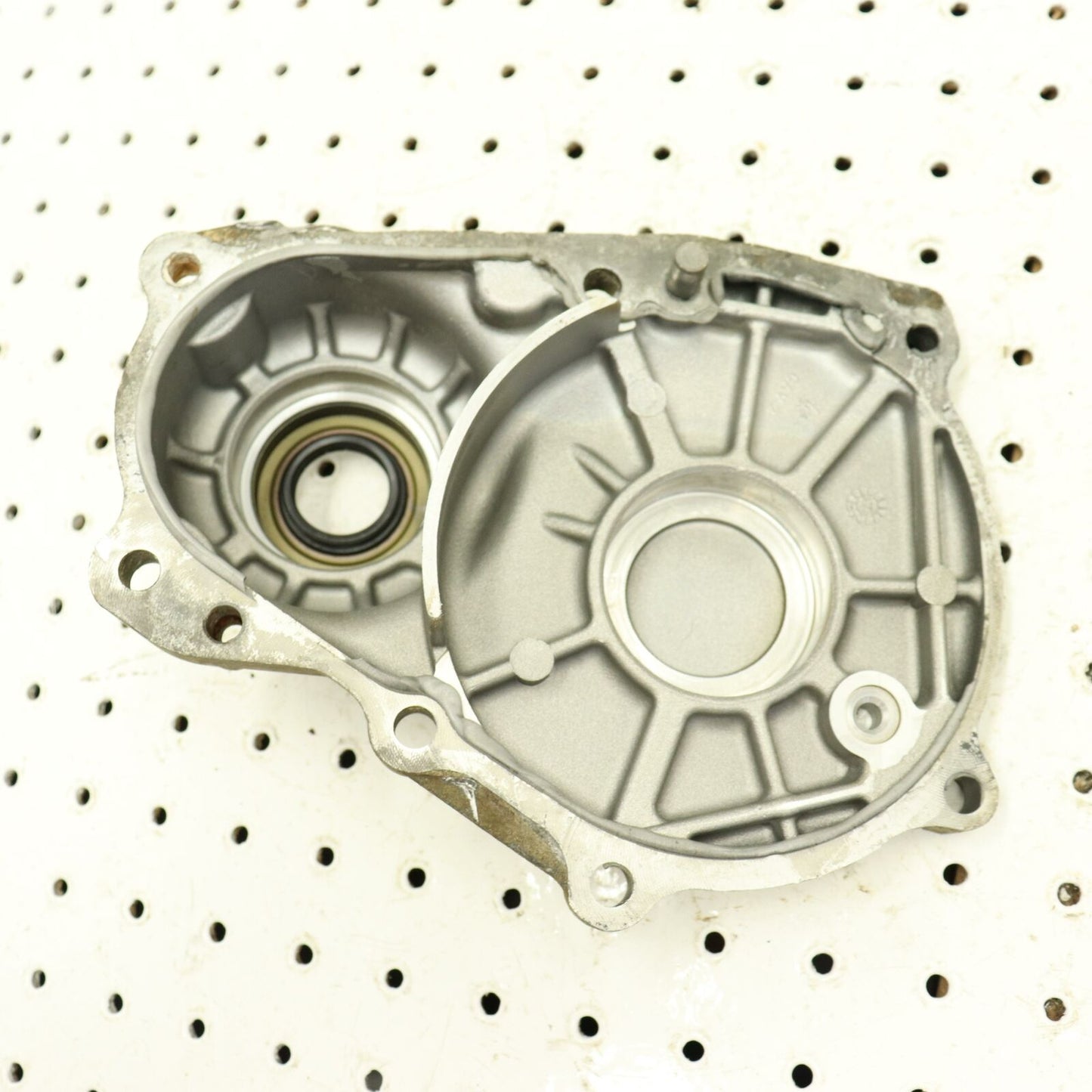 2004 POLARIS SPORTSMAN 600 TRANSMISSION GEARCASE GEAR CASE COVER-FRONT 3234130