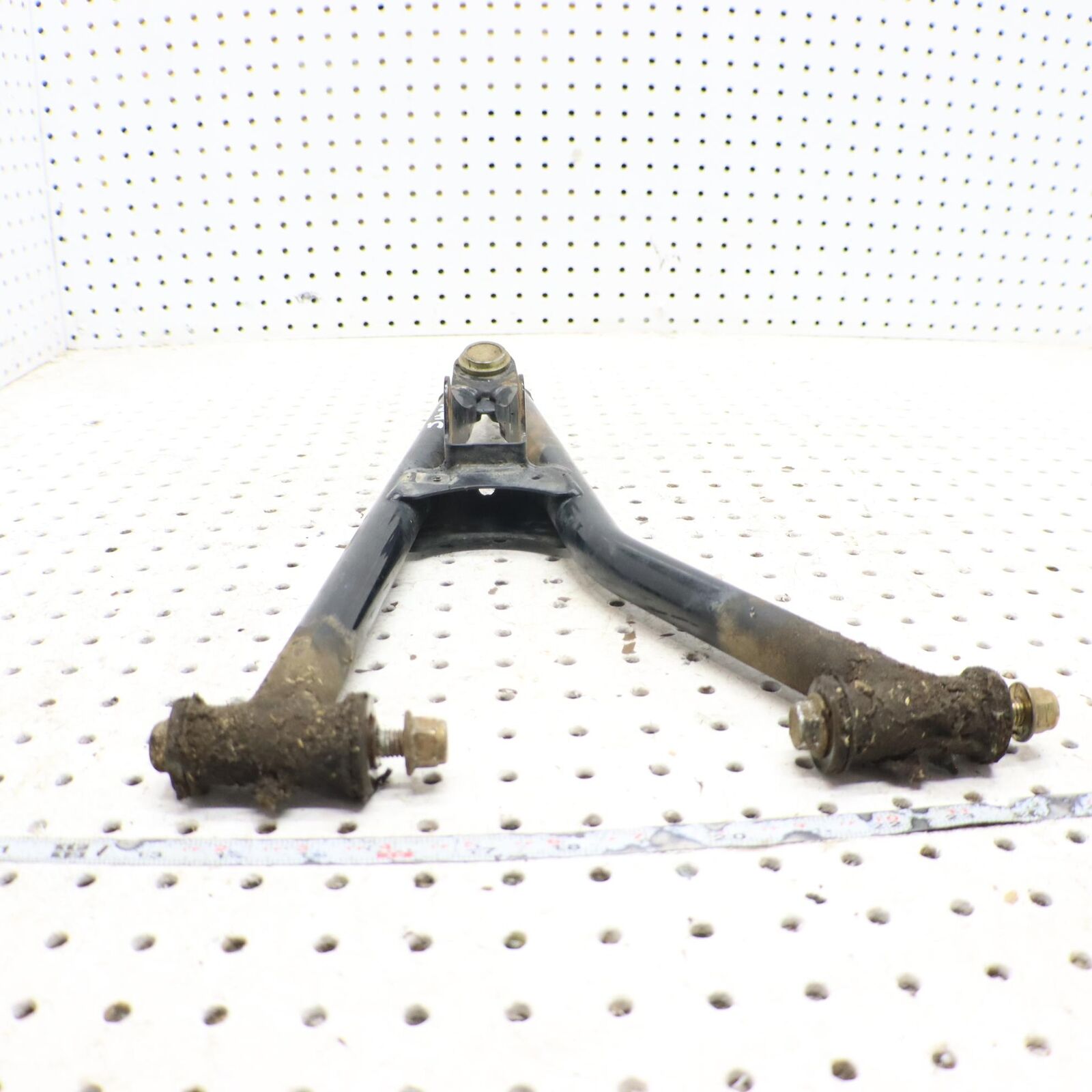 2009 POLARIS SPORTSMAN XP 850 FRONT UPPER RIGHT CONTROL ARM 1015126-067 1025618