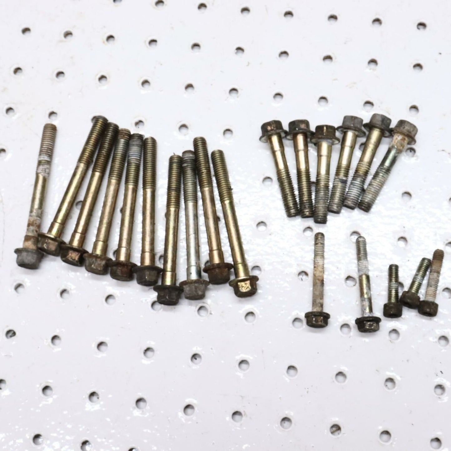 2006 SKI-DOO MXZ 800 MOTOR ENGINE CASES CASE BOLTS FASTENERS HARDWARE 420640836