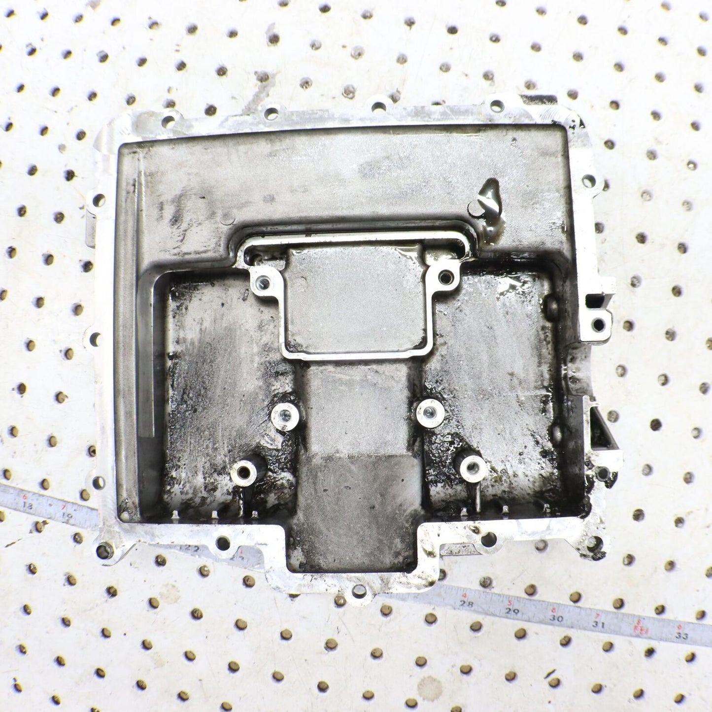 2008 POLARIS SWITCHBACK TURBO ENGINE MOTOR BOTTOM OIL PAN COVER 0452985