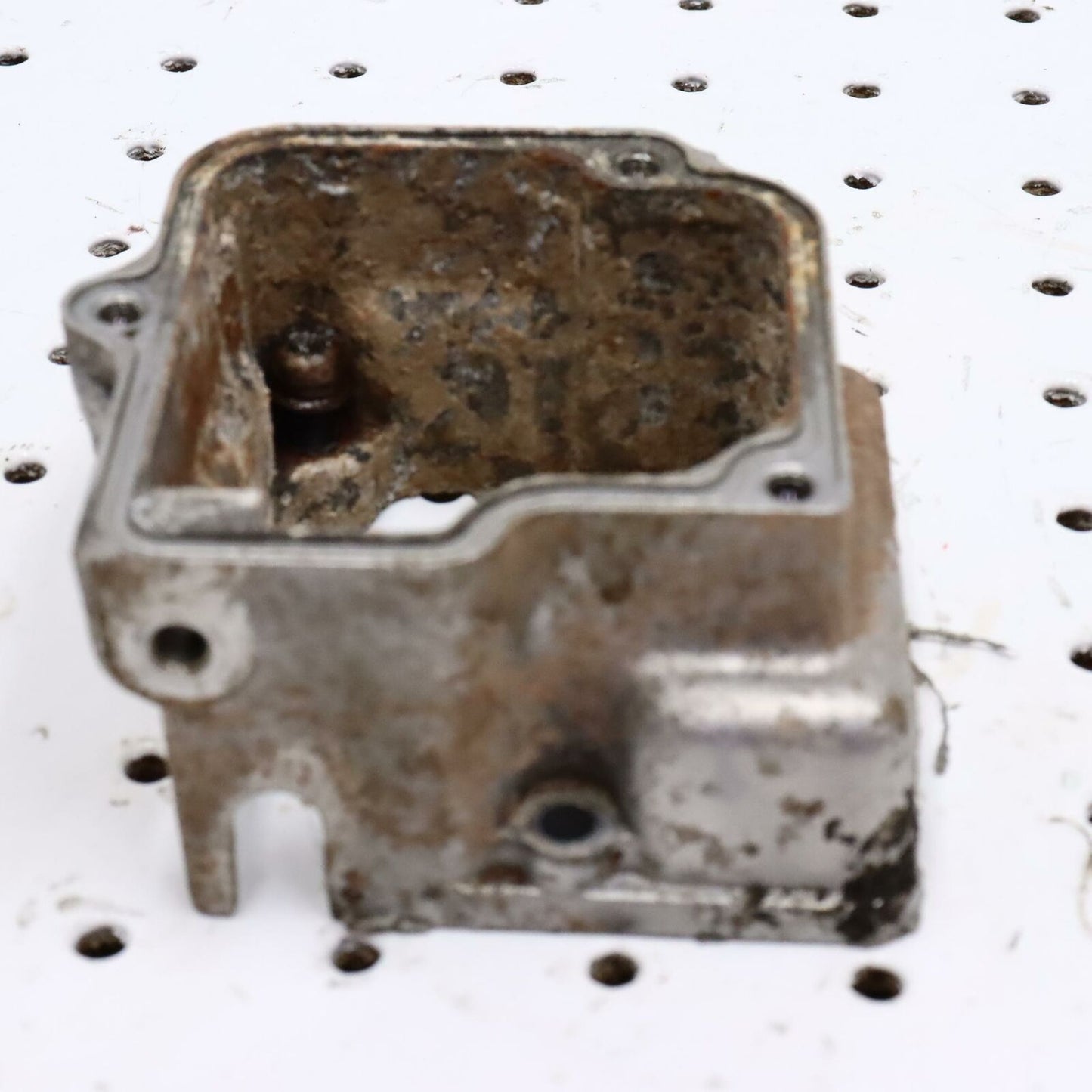 1996 POLARIS SCRAMBLER 400 OIL PUMP HOUSING 3085279