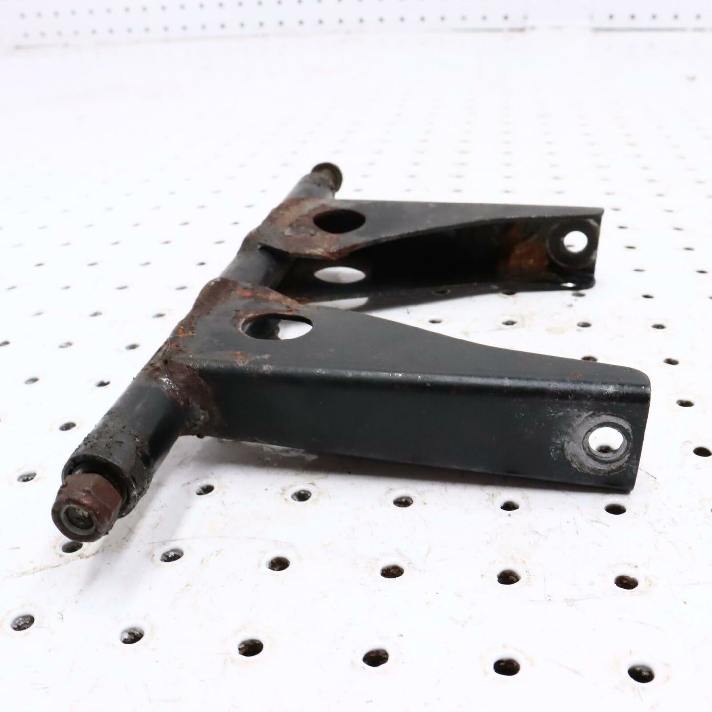 2002 POLARIS RMK 700 REAR SUSPENSION REAR PIVOT ARM 1541614