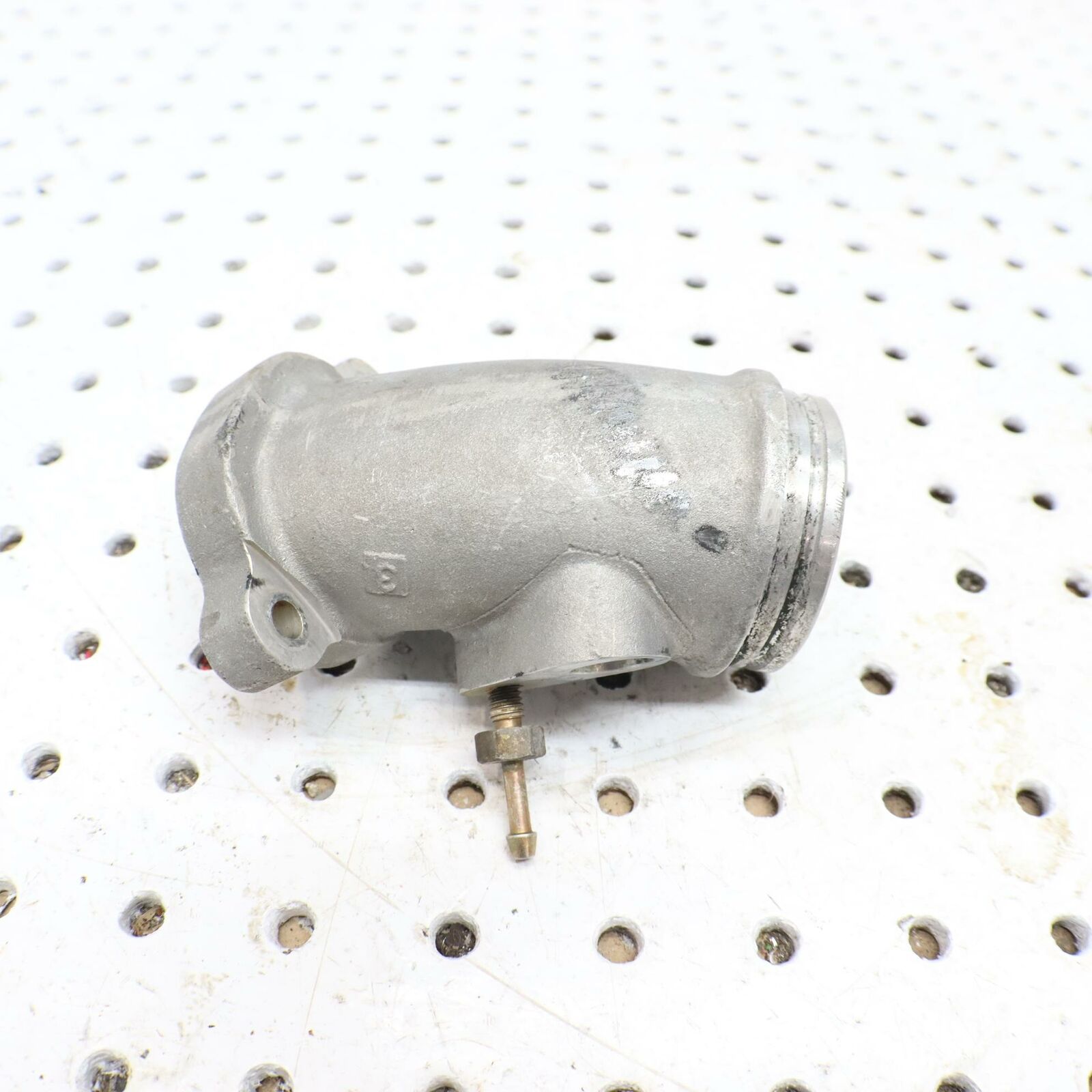 2006 POLARIS SWITCHBACK AIR INTAKE PIPE WITH HOLE 0452950 0452952
