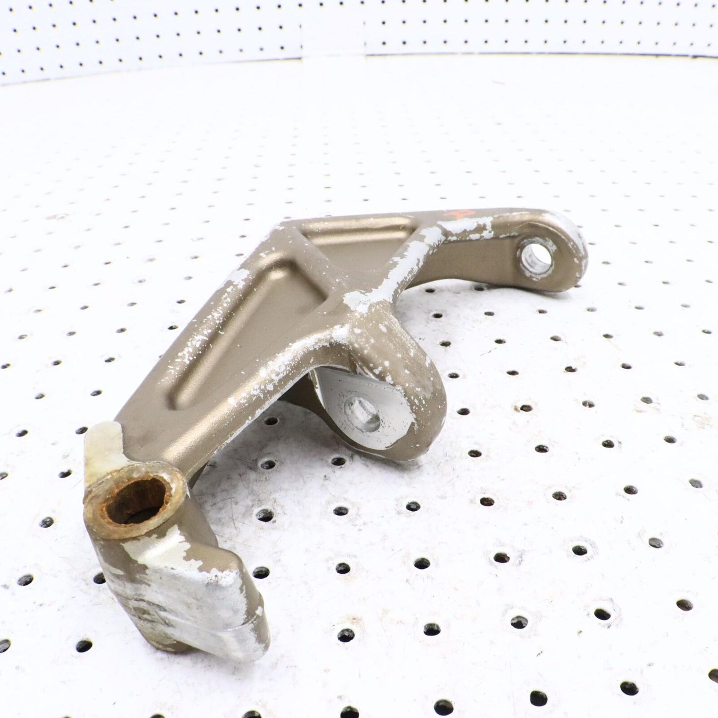 2010 SKI-DOO SUMMIT X 800R RIGHT FRONT STEERING ARM SPINDLE 505072722; 505073012