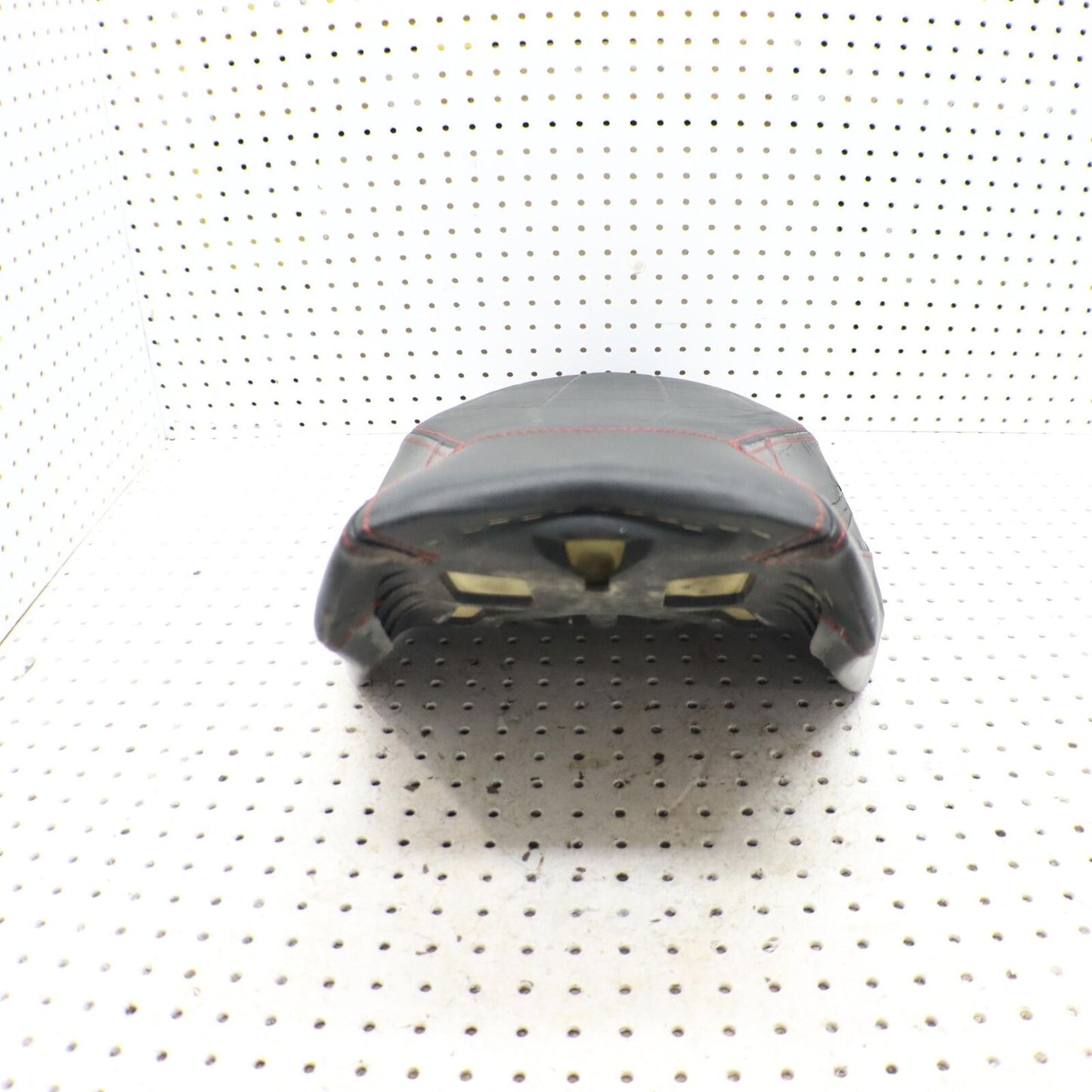 2015 POLARIS SWITCHBACK 800 SEAT 2686122 CRACKED COVER
