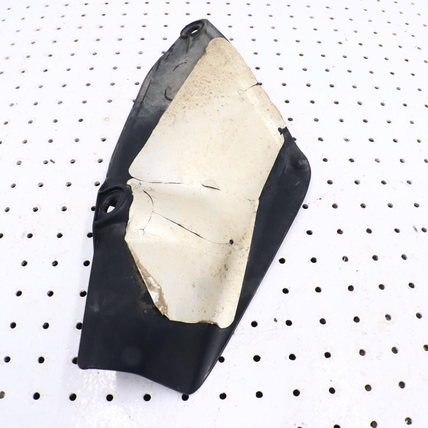 2013 YAMAHA GRIZZLY 700 GAS TANK GUARD 1HP-F4129-00-00