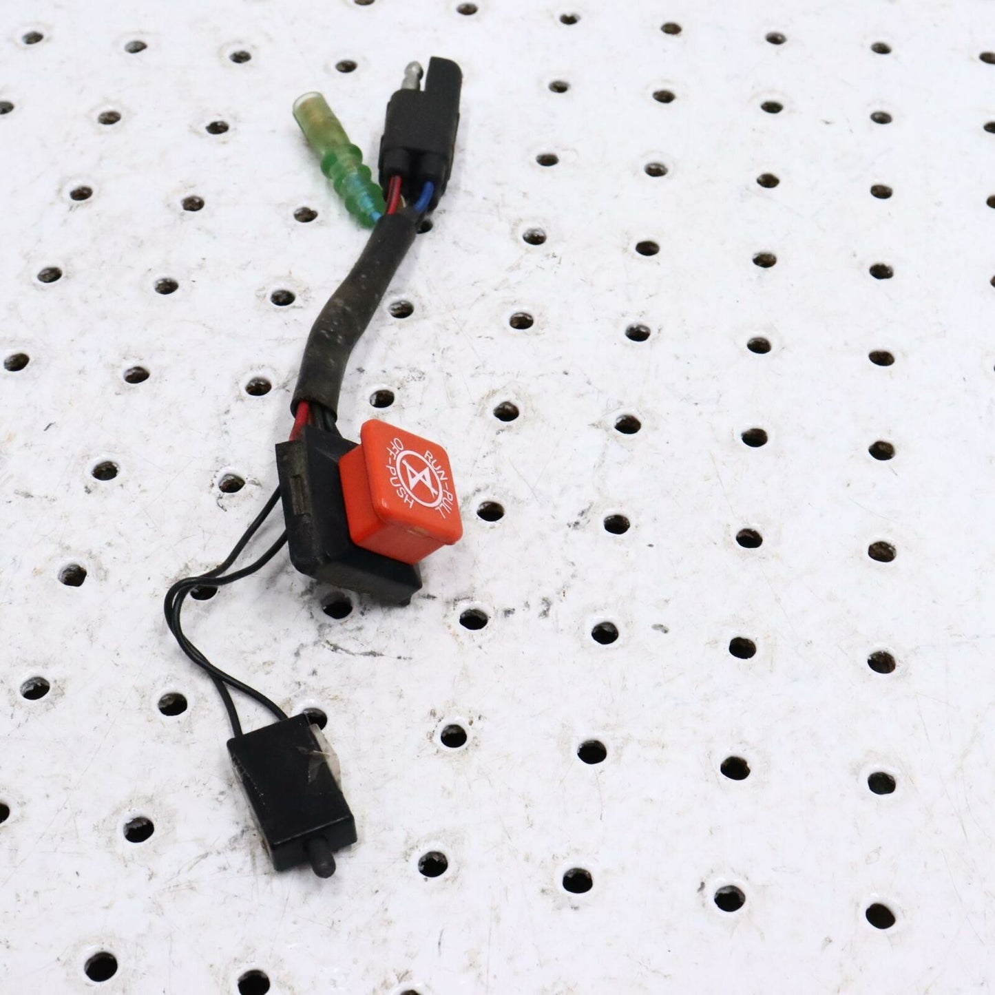 2006 POLARIS SWITCHBACK CUT OFF EMERGENCY BUTTON KILL SWITCH 4011280; 4013379