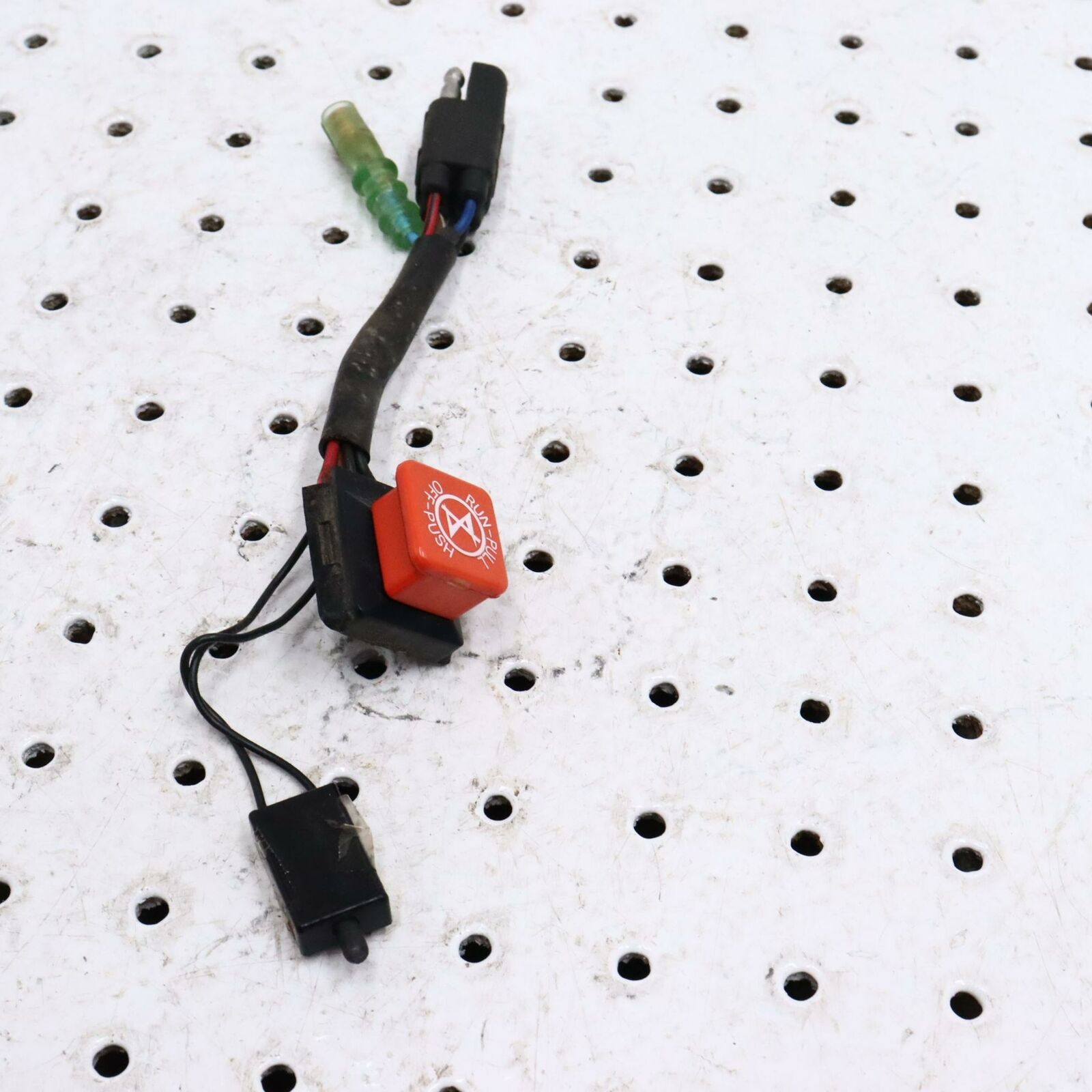 2006 POLARIS SWITCHBACK CUT OFF EMERGENCY BUTTON KILL SWITCH 4011280; 4013379