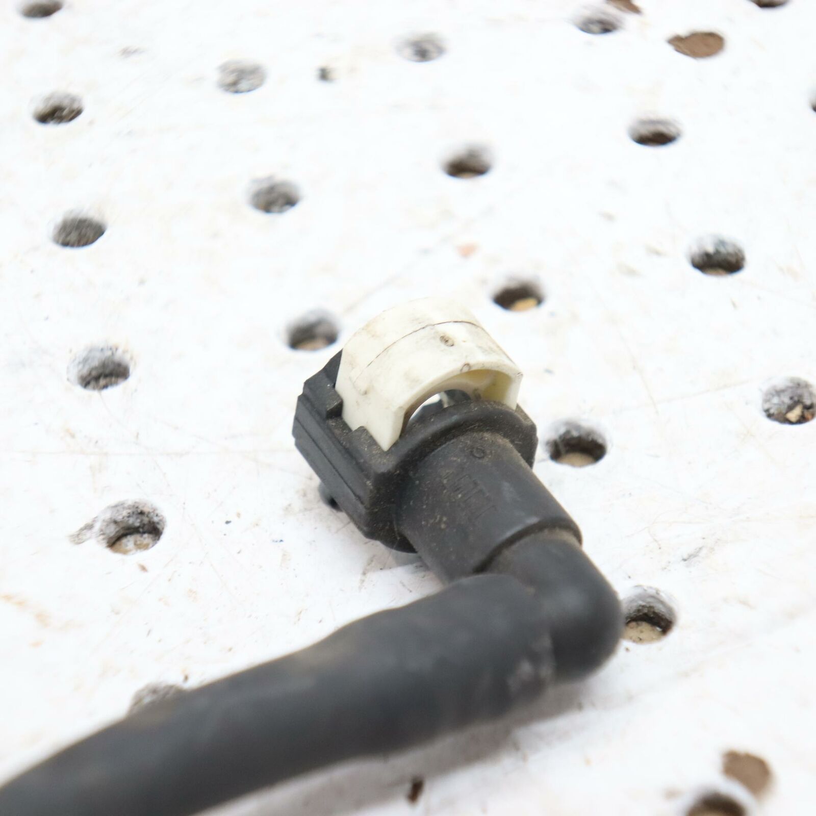 2006 POLARIS SWITCHBACK FUEL HOSE GAS LINE TUBE PIPE  2520567