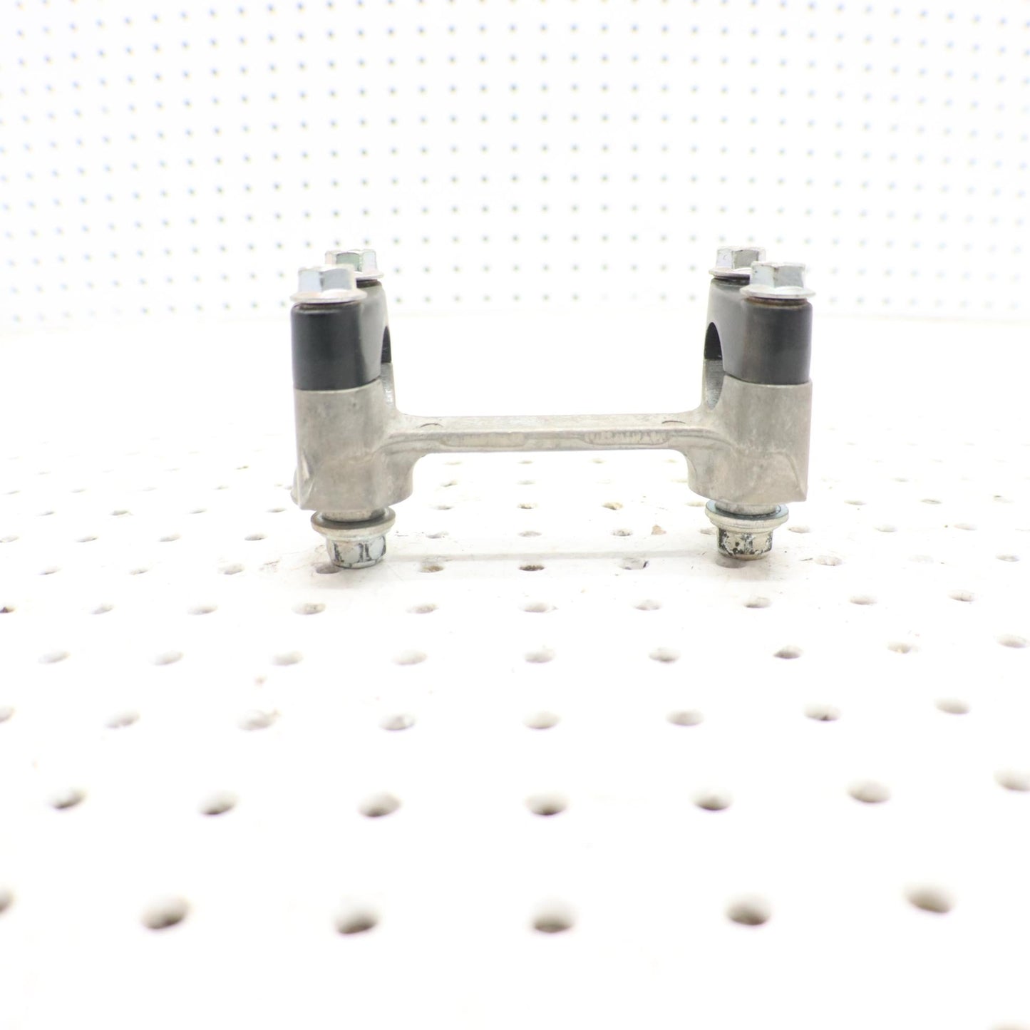 2016 SUZUKI KING QUAD 500 HANDLEBAR CLAMP 56211-09F00-291 56211-31G10