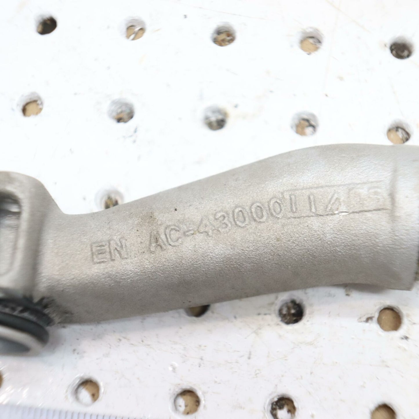 2006 POLARIS SWITCHBACK ENGINE WATER COOLANT COOLING JOINT TUBE 0452942