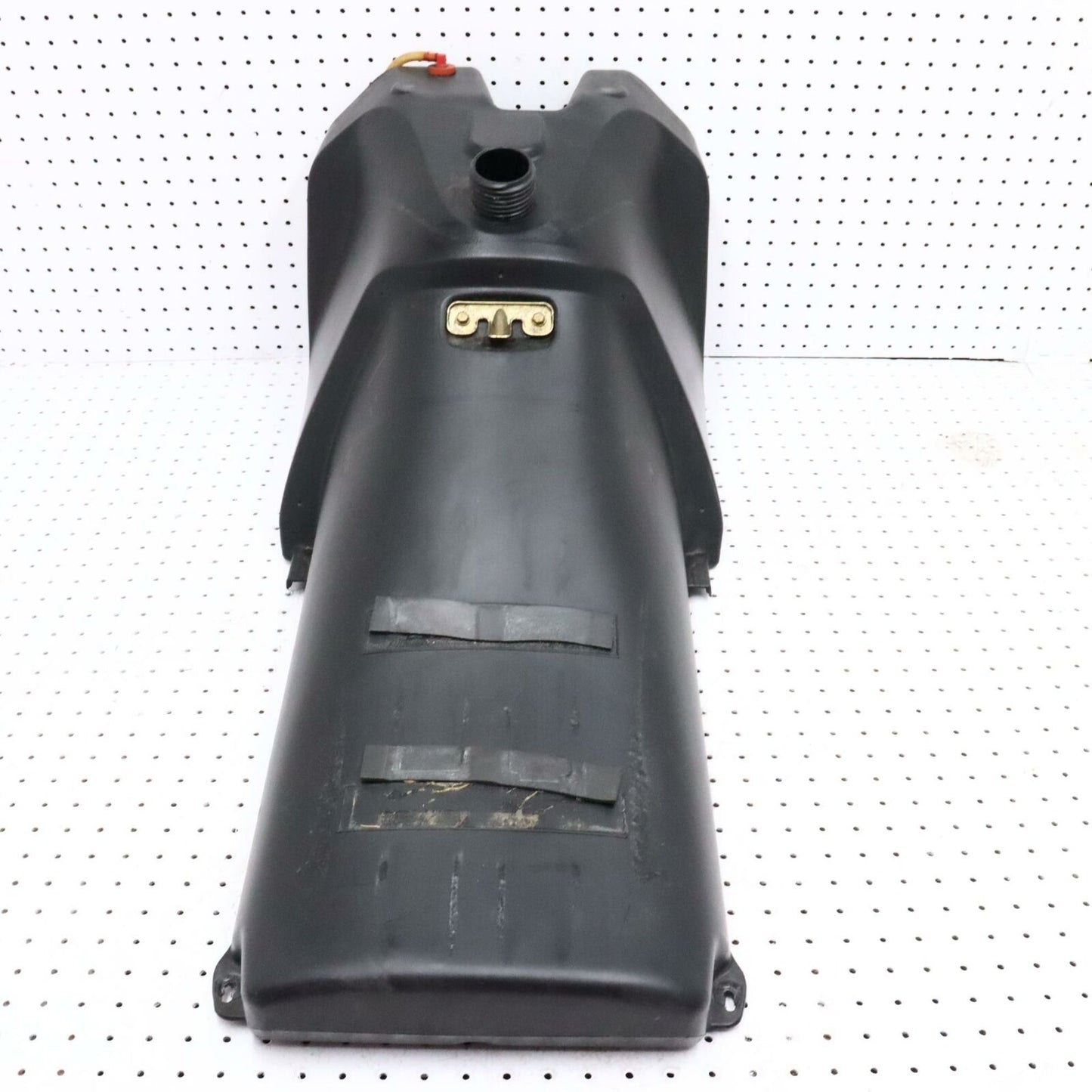 2006 POLARIS CLASSIC 700 GAS TANK FUEL RESERVOIR 2203220