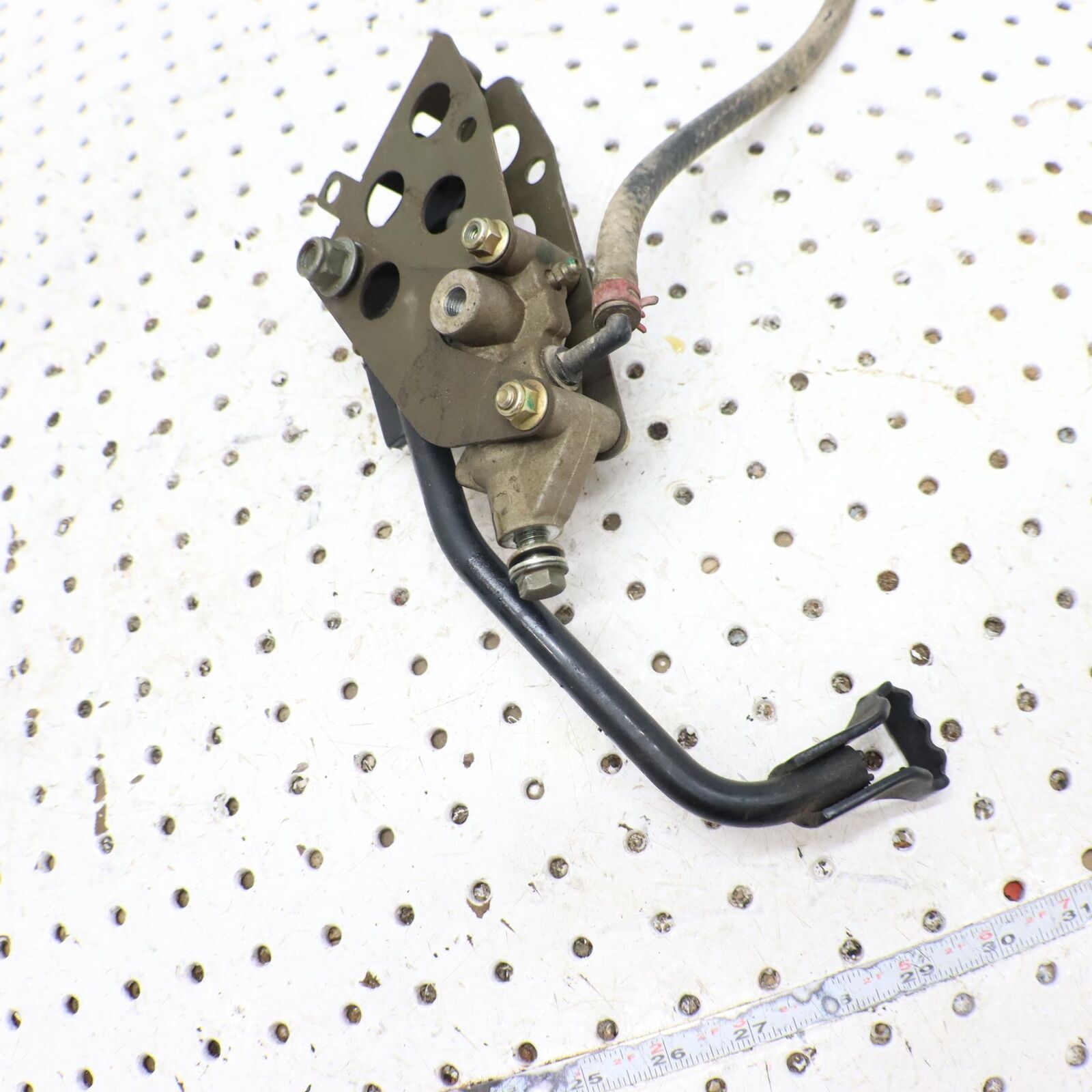 2009 POLARIS SPORTSMAN XP 850 FOOT BRAKE PEDAL & MASTER CYLINDER 1911347 1913903
