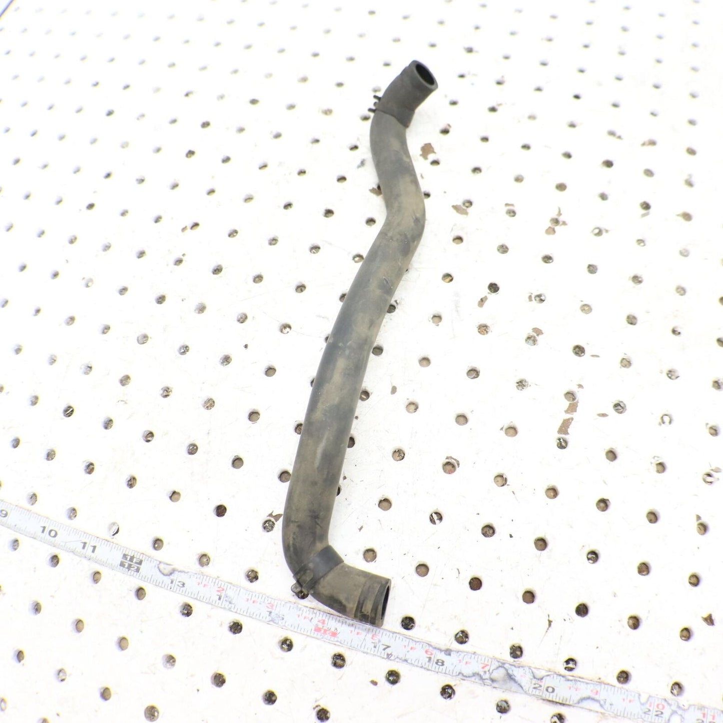 2009 POLARIS SPORTSMAN XP 850 CRANKCASE TO AIRBOX BREATHER HOSE 5413425; 5413889