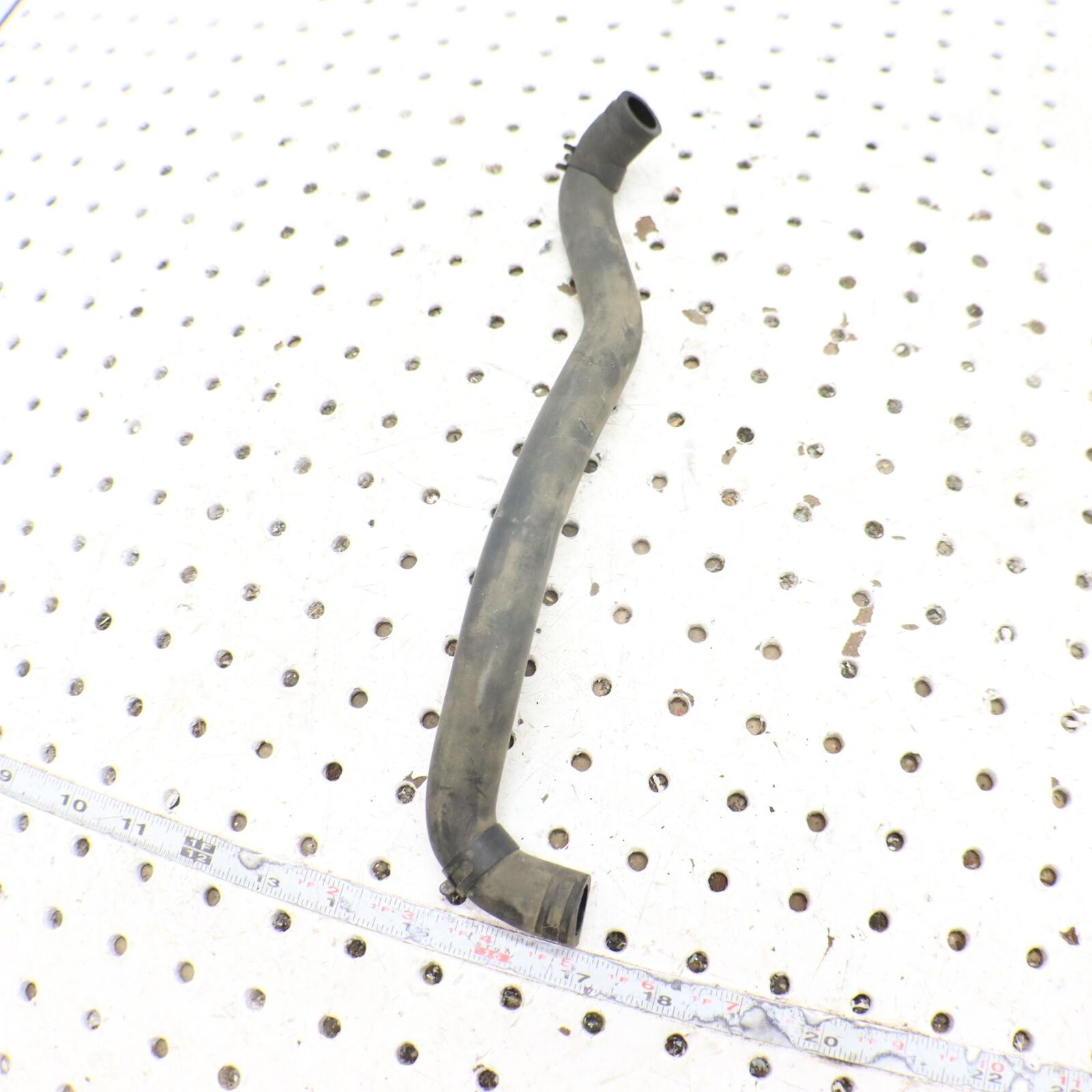 2009 POLARIS SPORTSMAN XP 850 CRANKCASE TO AIRBOX BREATHER HOSE 5413425; 5413889