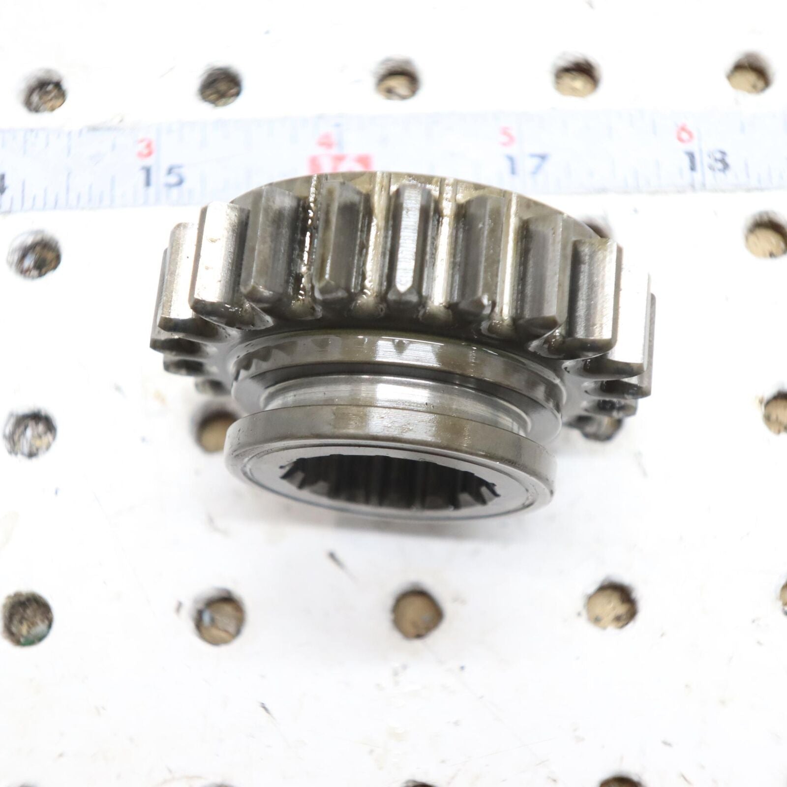 2008 POLARIS SWITCHBACK TURBO CHAIN CASE GEAR SPROCKET 5135601